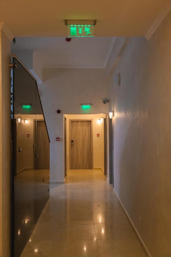 Sub Cetate Hotel Râşnov Exterior photo